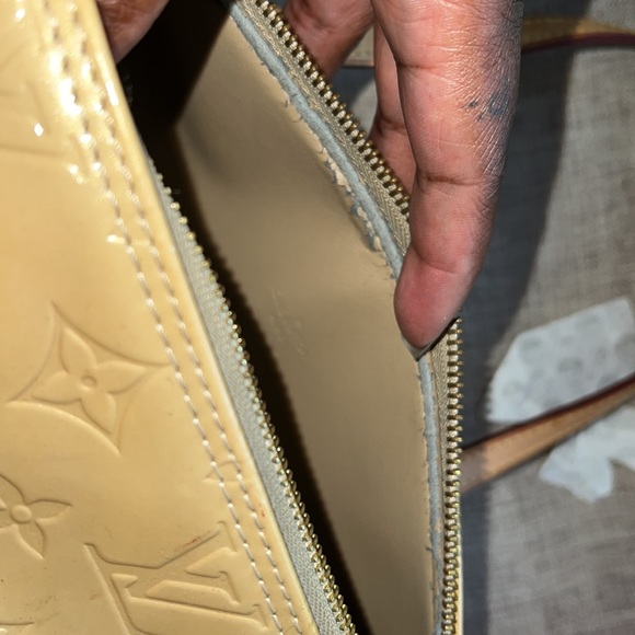 Louis Vuitton Bedford Monogram Vernis Yellow - Picture 7 of 10